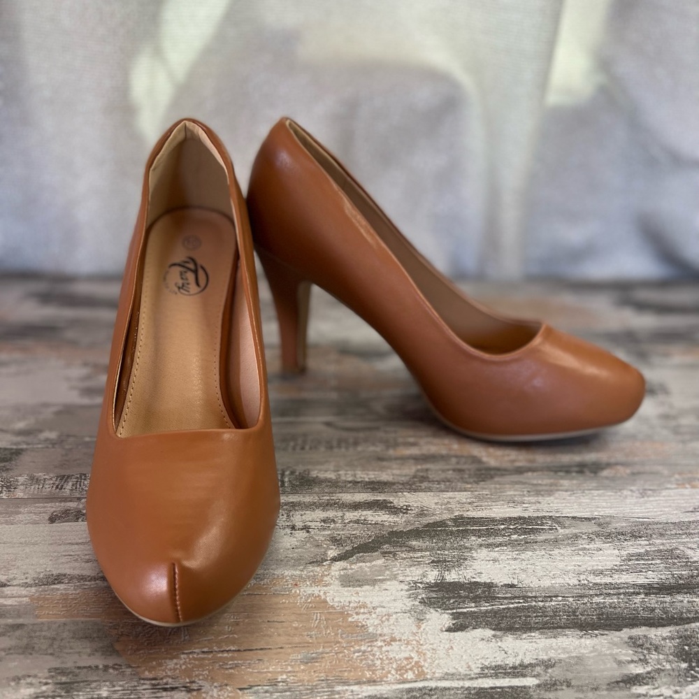 Trary heels size 10